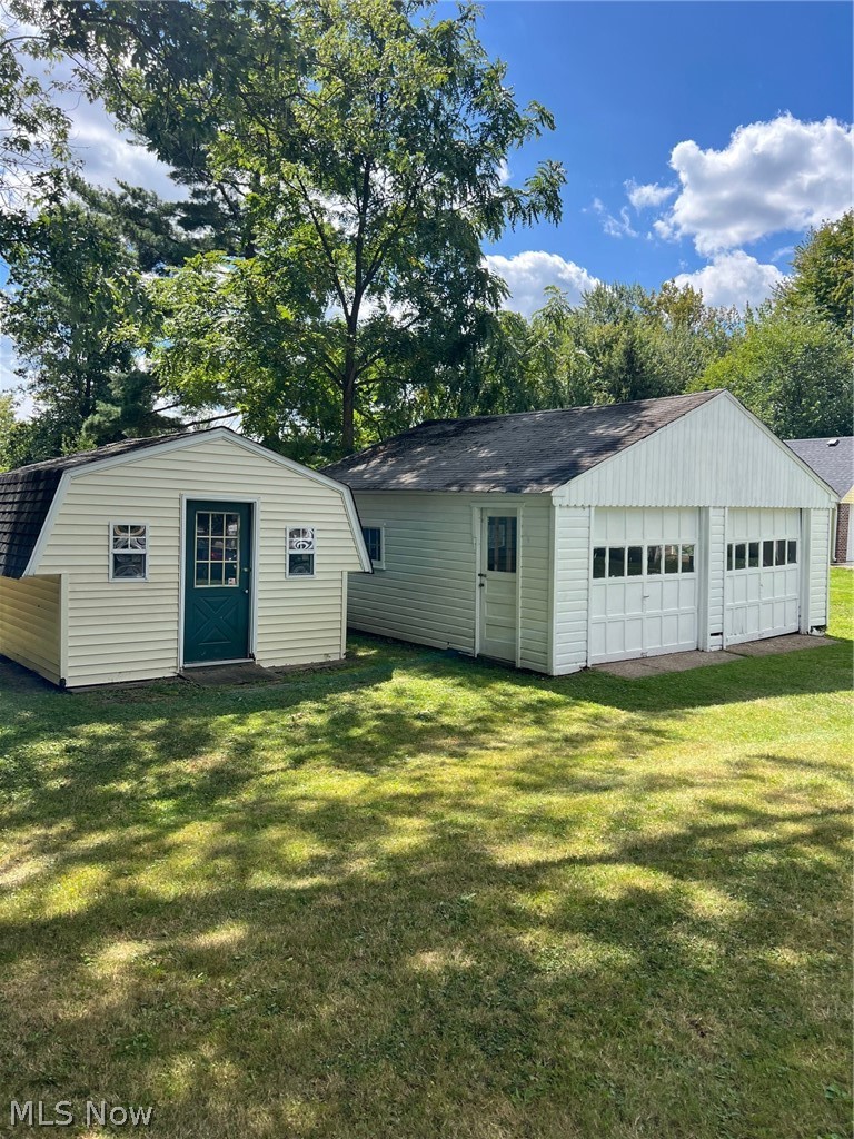 41345 Griswold Road Property Photo 3