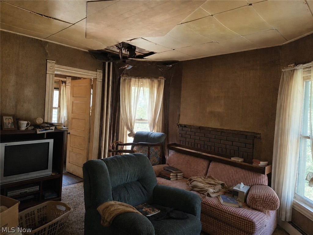 181 River Street Property Photo 8