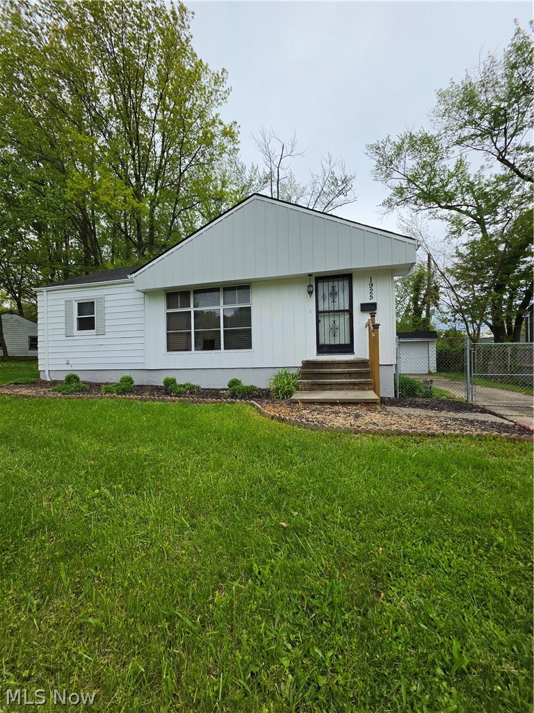 1925 Ridgehill Road Property Photo 1