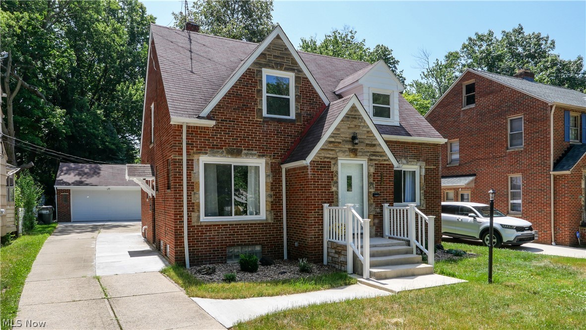 24420 Glenbrook Boulevard Property Photo 2