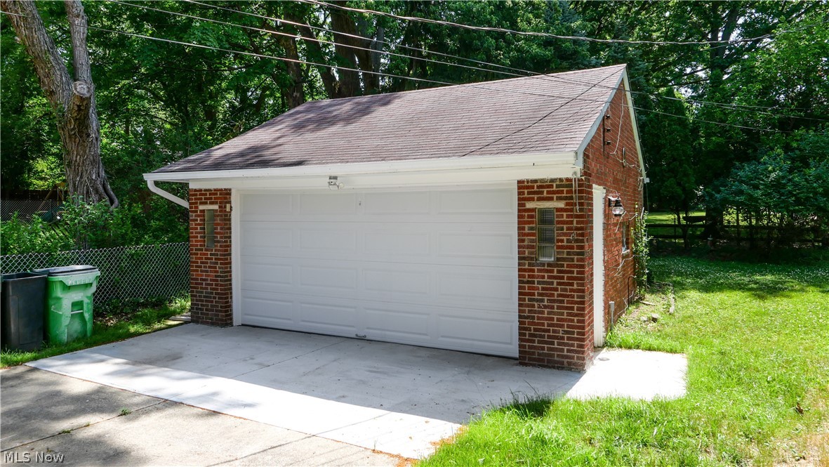 24420 Glenbrook Boulevard Property Photo 10