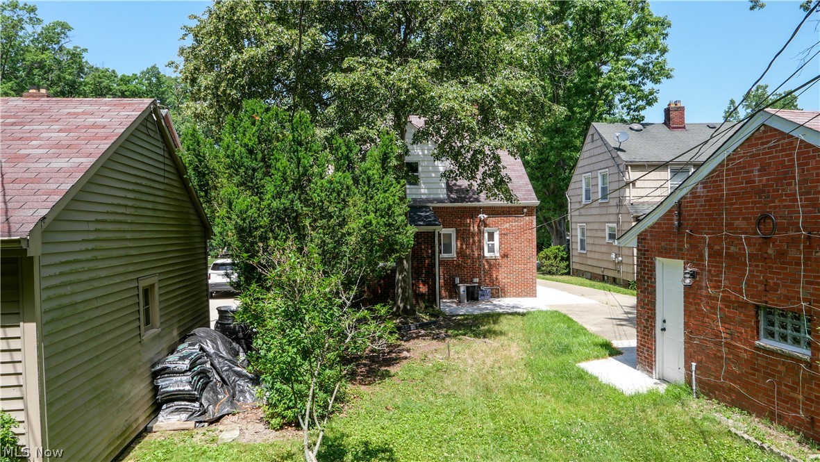 24420 Glenbrook Boulevard Property Photo 13