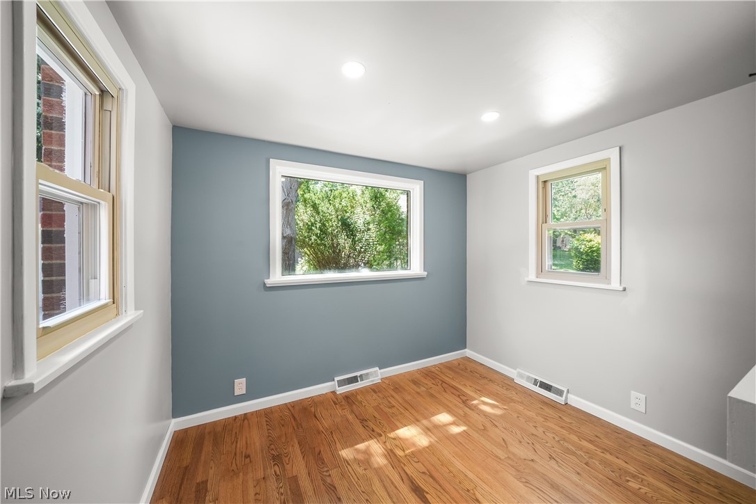 24420 Glenbrook Boulevard Property Photo 27