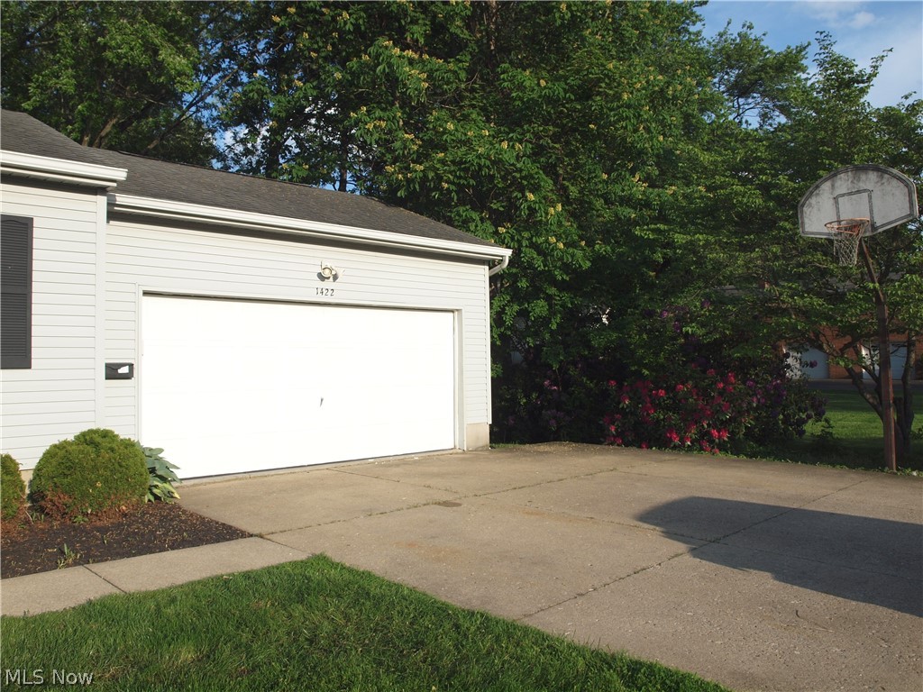 1422 Woodlawn Avenue Nw Property Photo 2