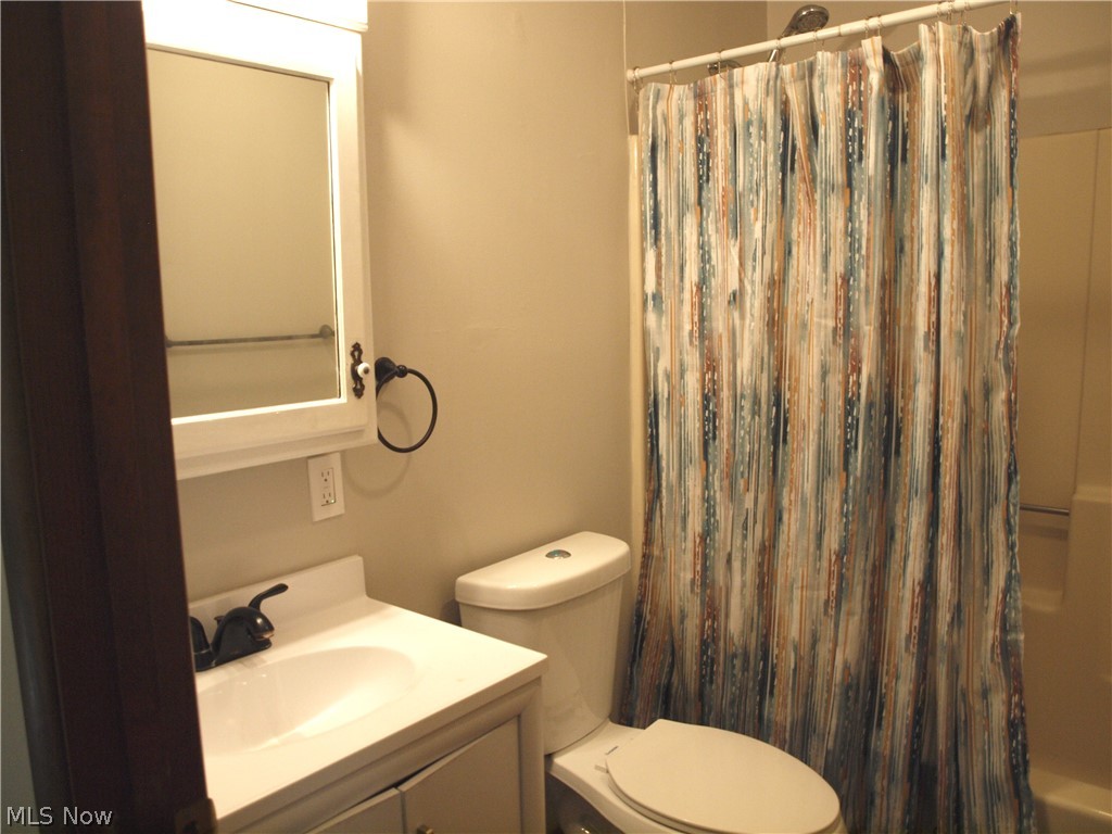 1422 Woodlawn Avenue Nw Property Photo 12