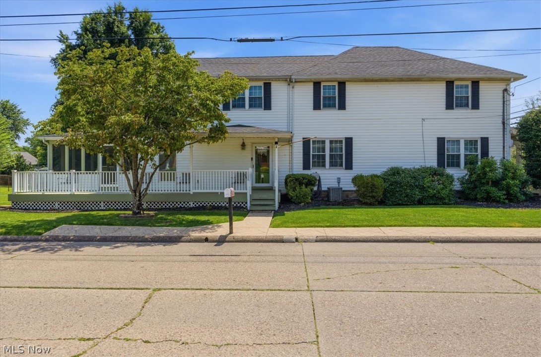 1610 9th Avenue Property Photo 3