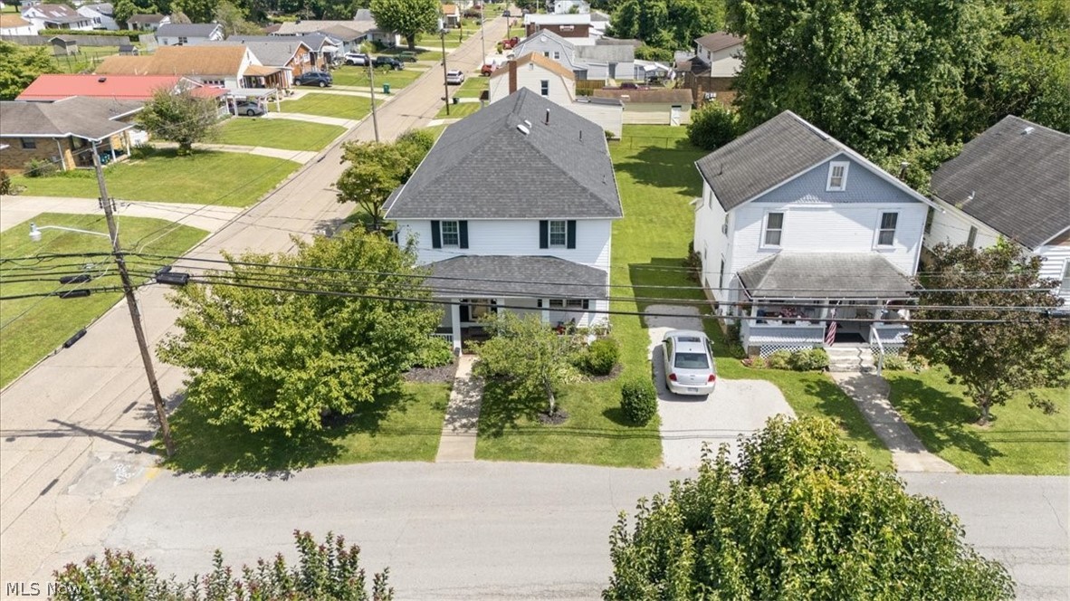 1610 9th Avenue Property Photo 9