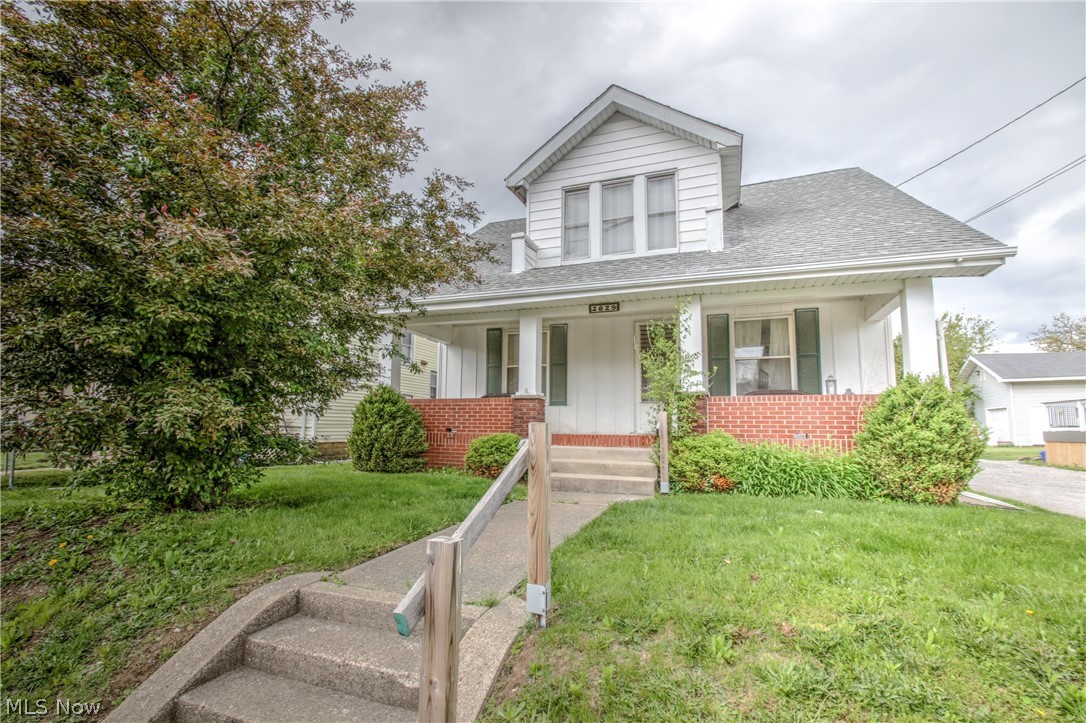 2829 8th Street NW Property Photo 1