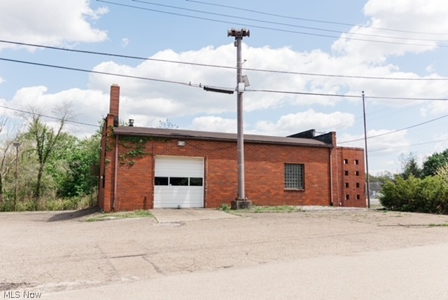 3525 Lincoln Street E Property Photo 4