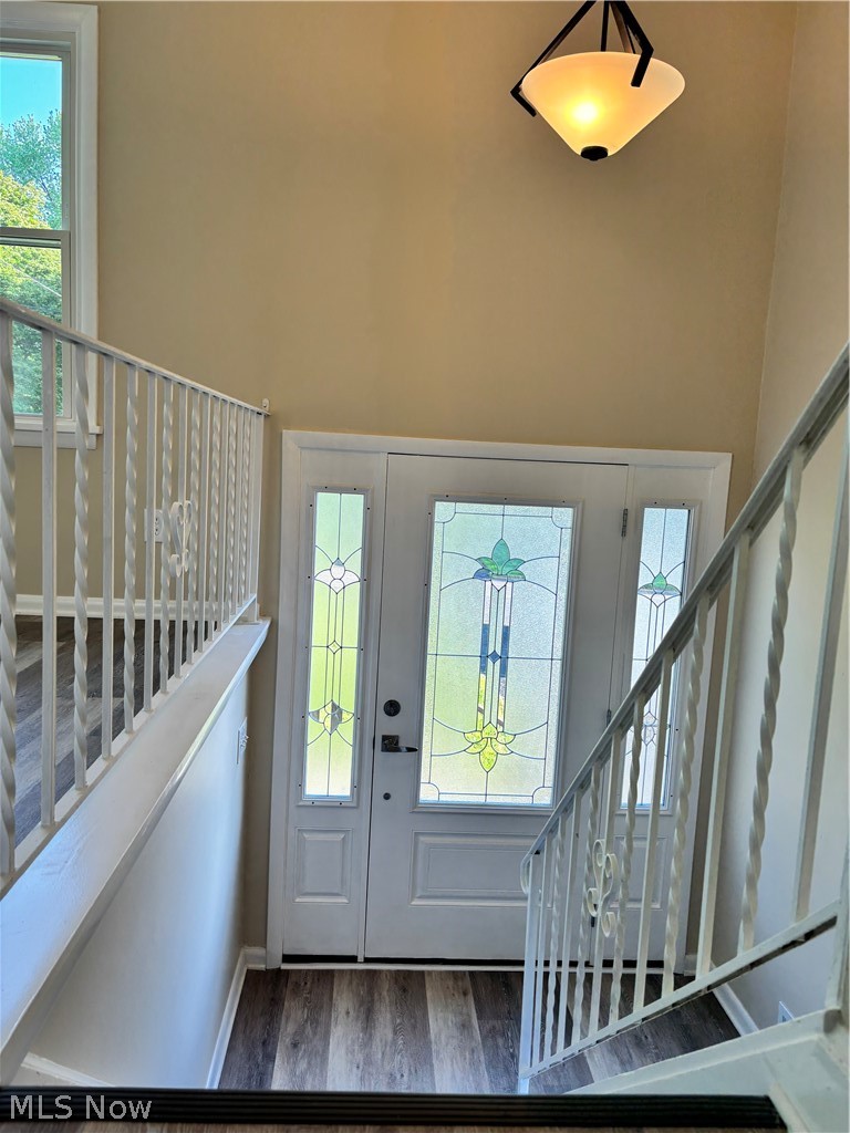 663 Meadowland Drive Property Photo 4