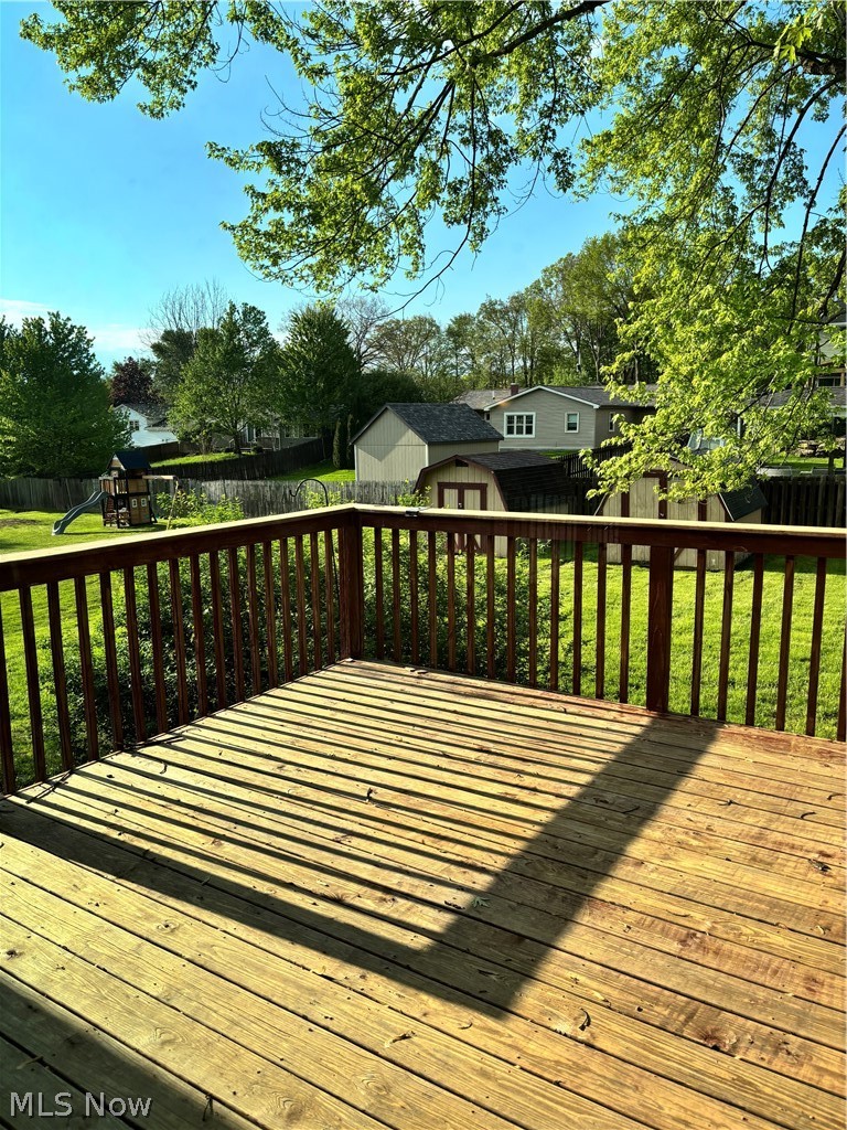 663 Meadowland Drive Property Photo 23