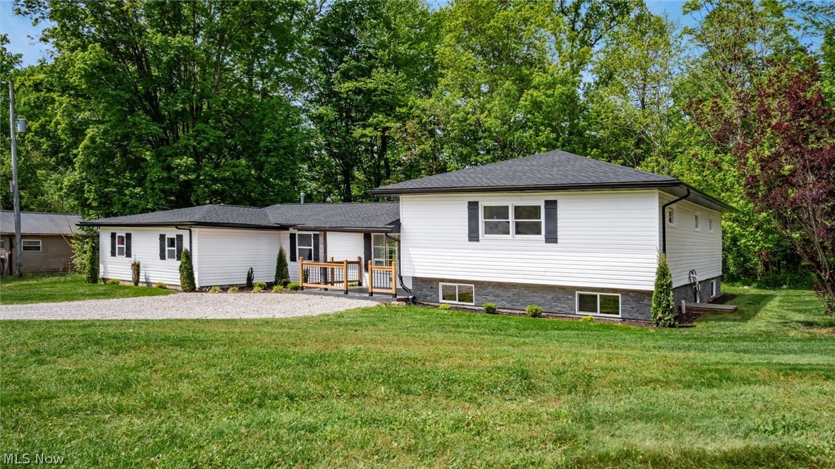 3185 Corvus Drive Property Photo 6