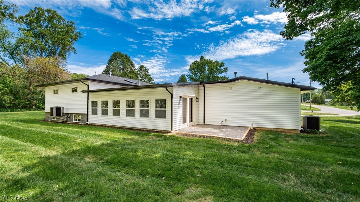 3185 Corvus Drive Property Photo 7