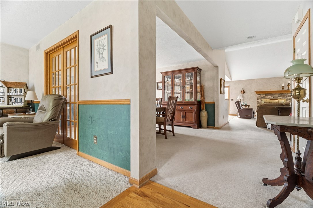 6862 Red Deer Circle Nw Property Photo 9