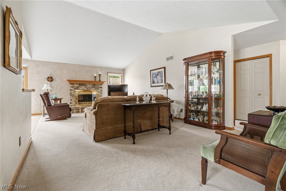 6862 Red Deer Circle Nw Property Photo 12