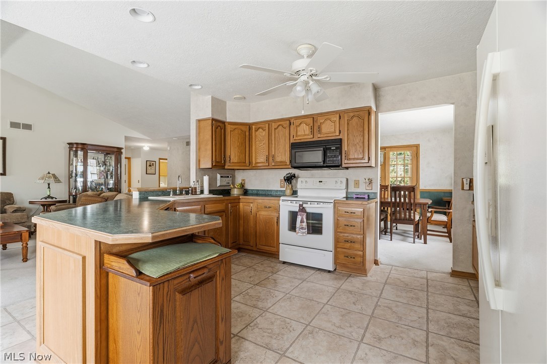 6862 Red Deer Circle Nw Property Photo 17