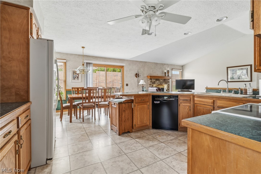 6862 Red Deer Circle Nw Property Photo 18