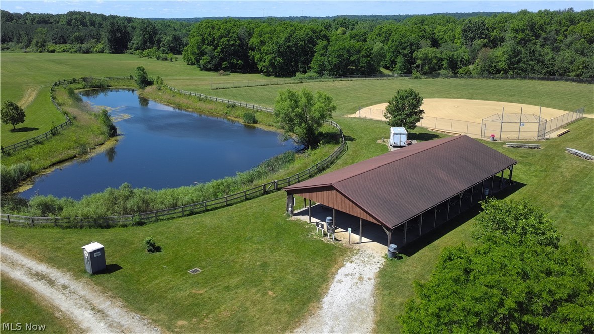 5735 Lafayette Road Property Photo 3