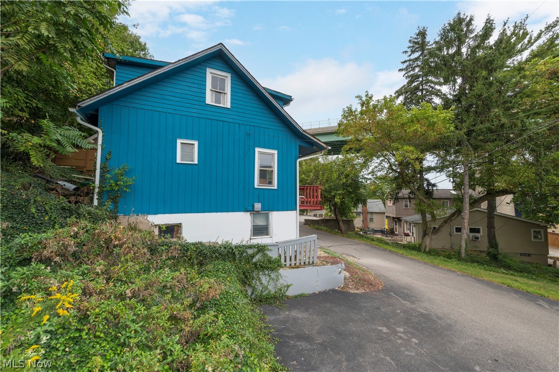 416 Riverdale Drive Property Photo 4