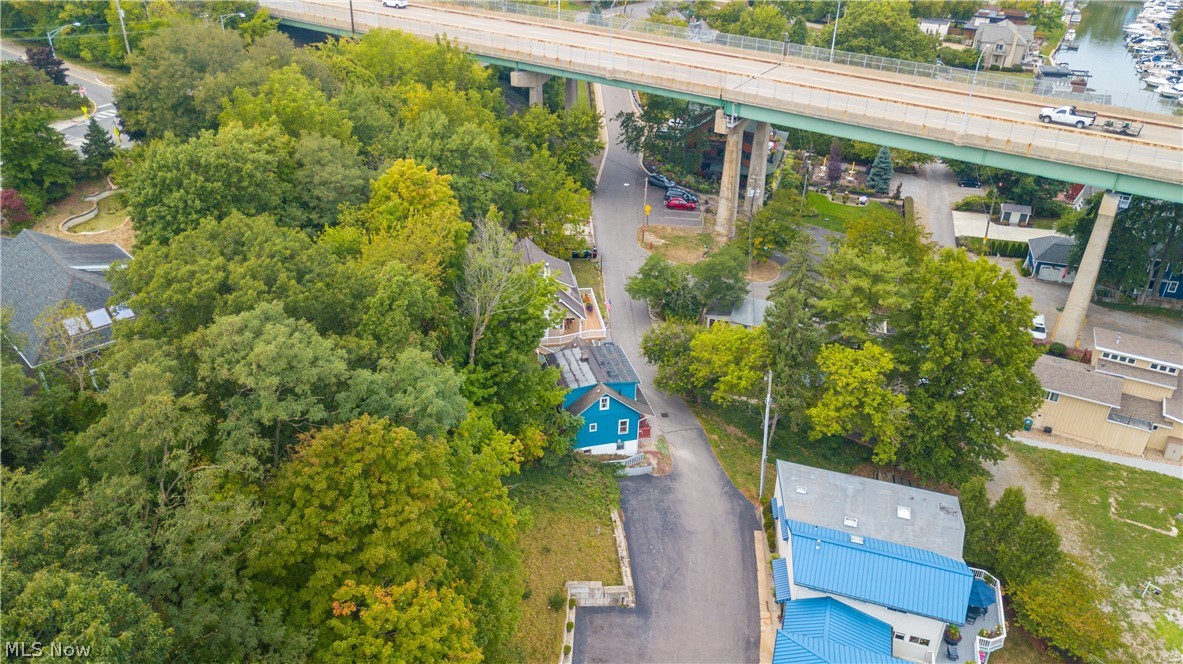 416 Riverdale Drive Property Photo 8