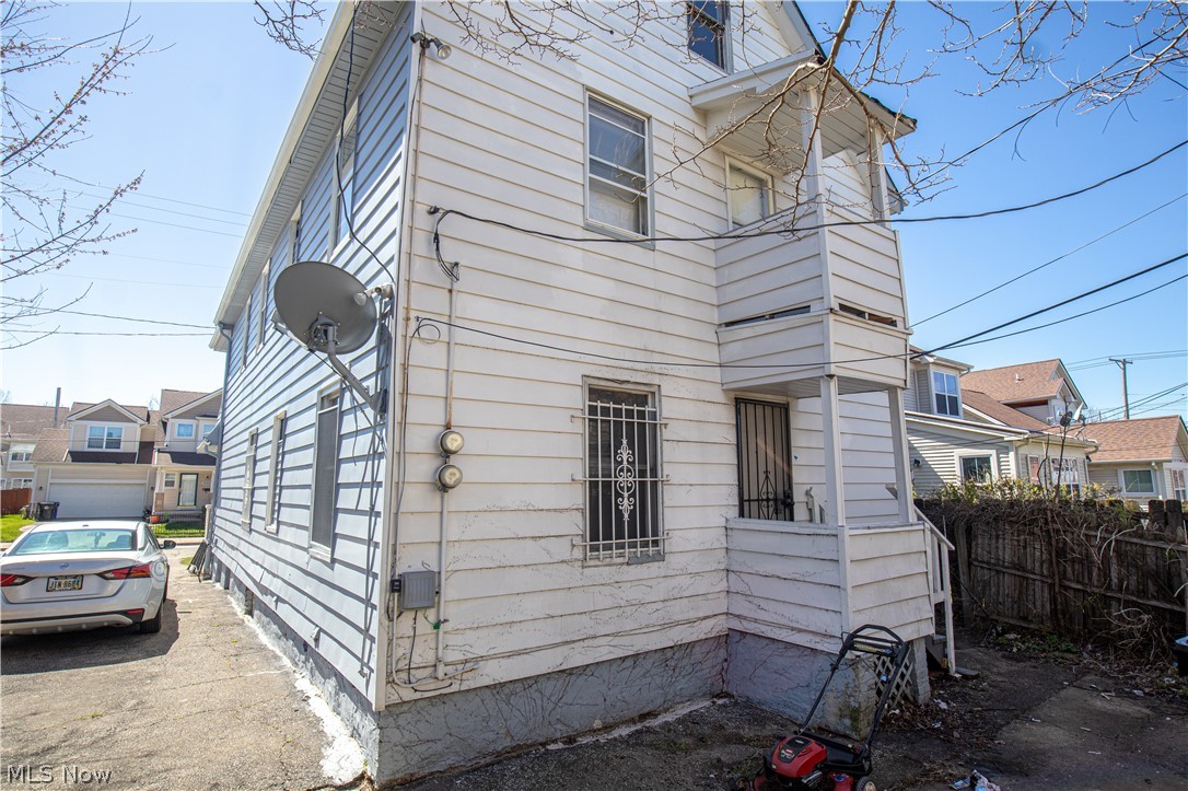 845 Royal Road Property Photo 4