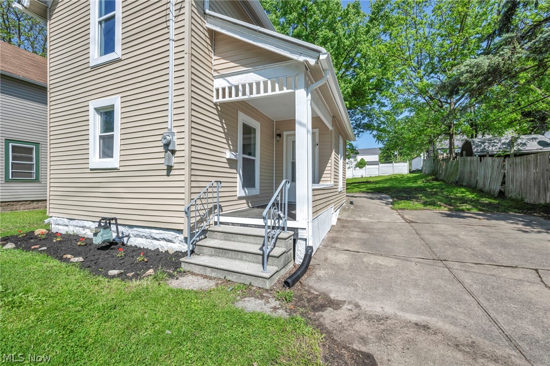 1 Smith Court Property Photo 3