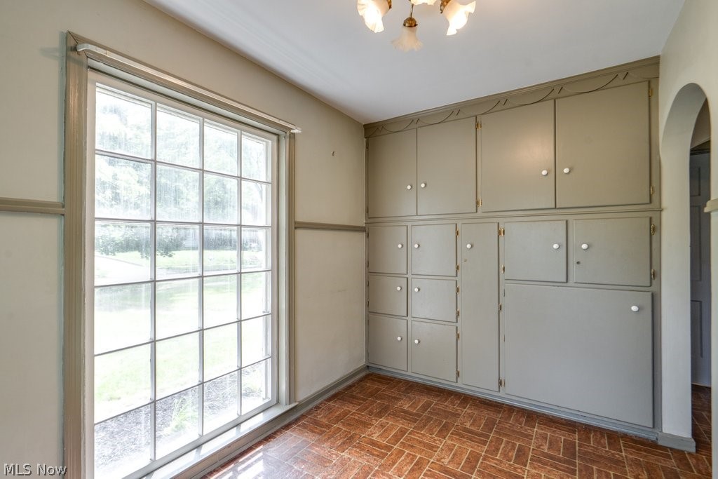 632 Roslyn Avenue Property Photo 24