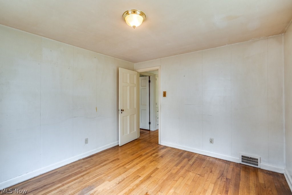 632 Roslyn Avenue Property Photo 28