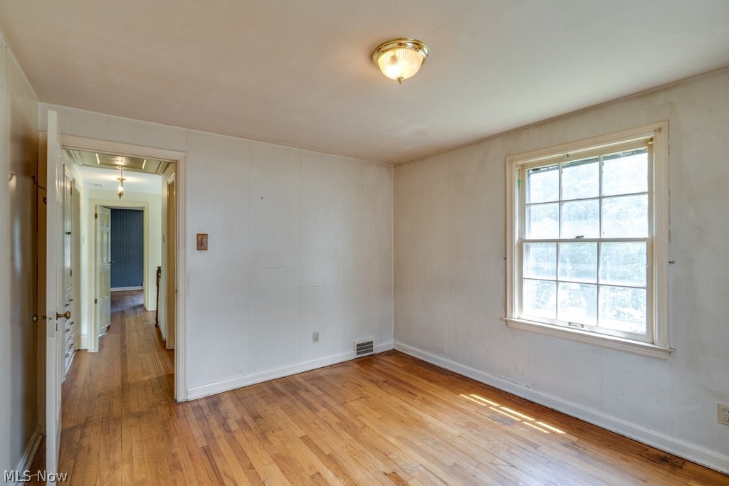 632 Roslyn Avenue Property Photo 29