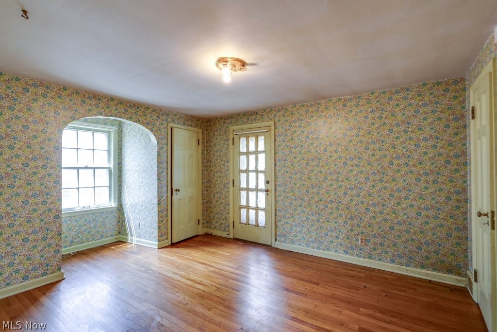 632 Roslyn Avenue Property Photo 31