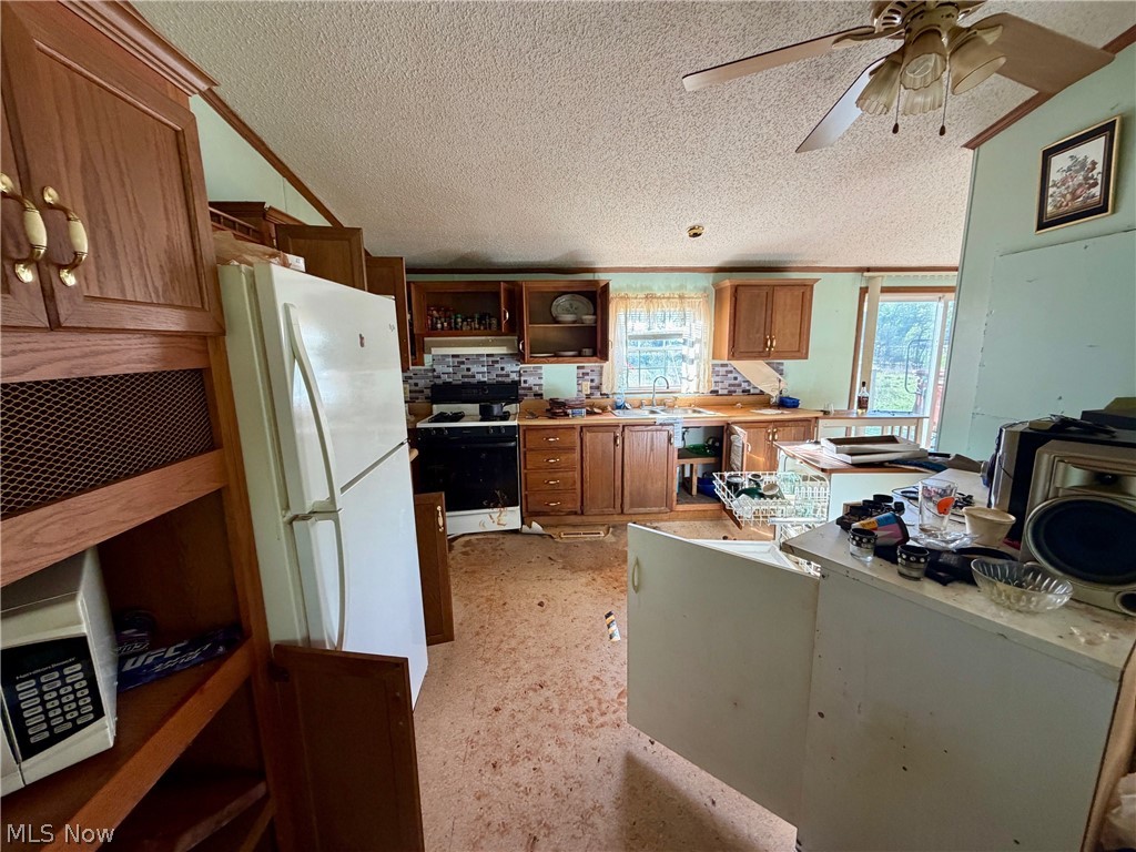 9200 Horn Road Property Photo 32