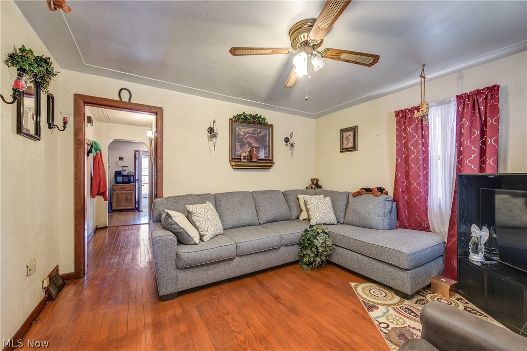 3155 Toledo Avenue Property Photo 6