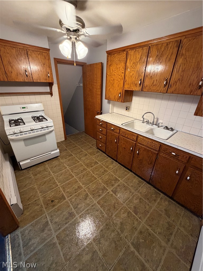 360 Shields Road Property Photo 4