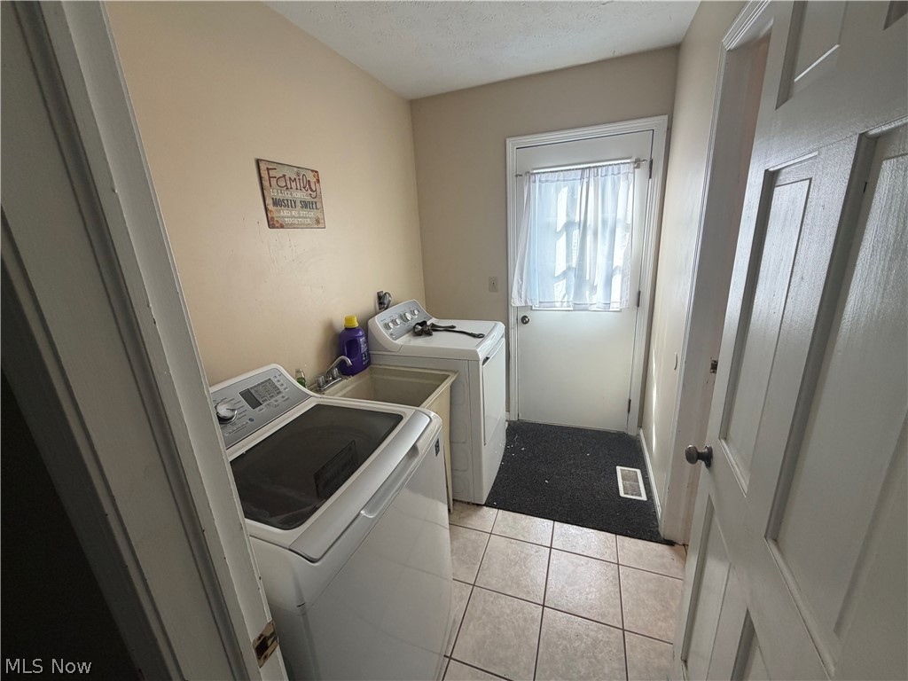 10366 Barchester Drive Property Photo 12