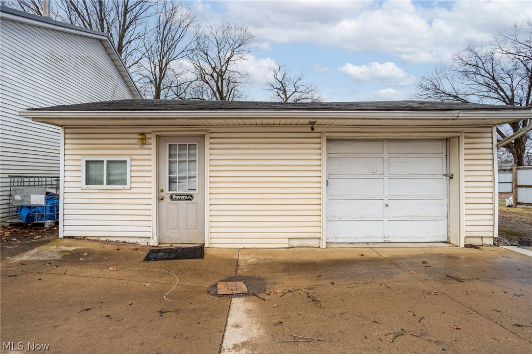 15355 Old Lincoln Way Property Photo 12
