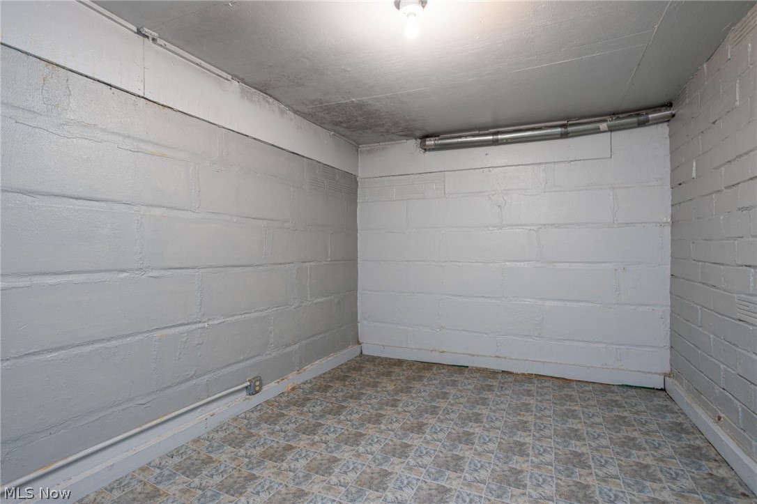 15355 Old Lincoln Way Property Photo 38