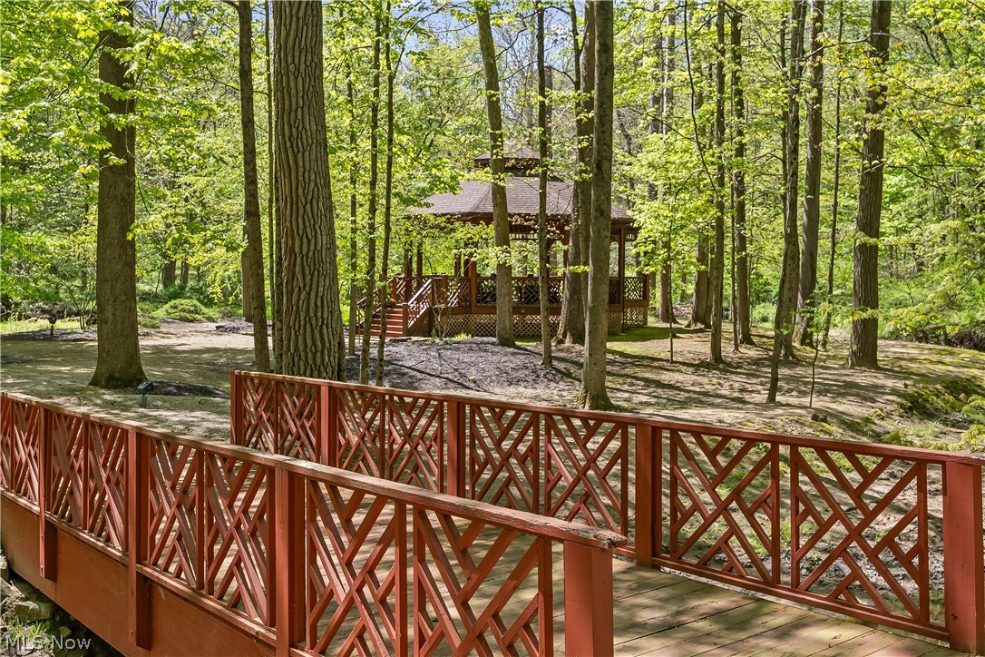 805 Cascades Drive Property Photo 25