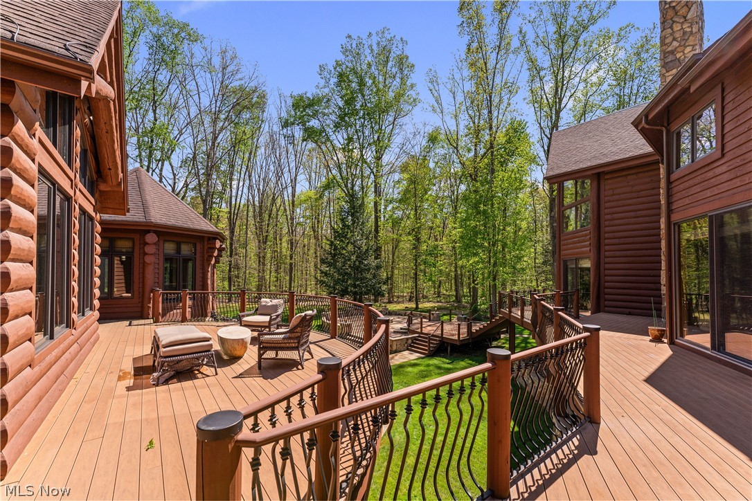 805 Cascades Drive Property Photo 28