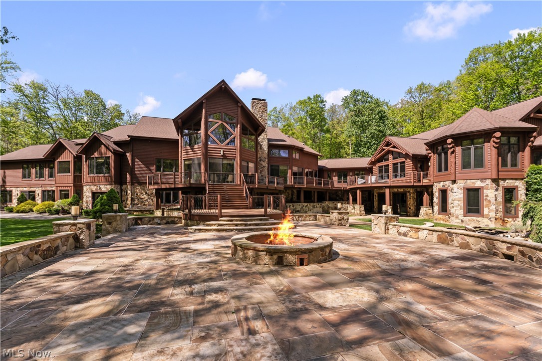 805 Cascades Drive Property Photo 32