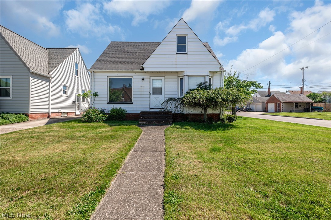 5915 Gerald Avenue Property Photo