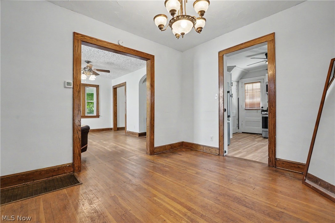 326 S Firestone Boulevard Property Photo 8