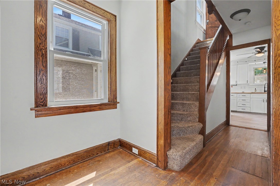 326 S Firestone Boulevard Property Photo 12