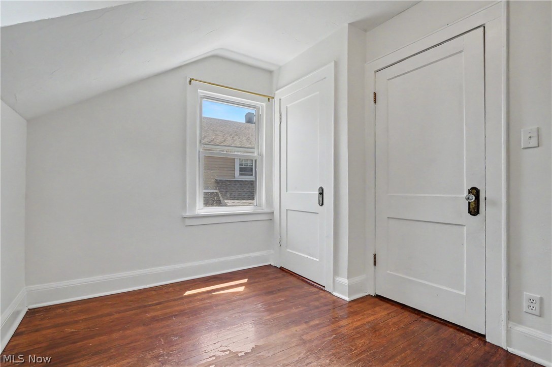 326 S Firestone Boulevard Property Photo 20