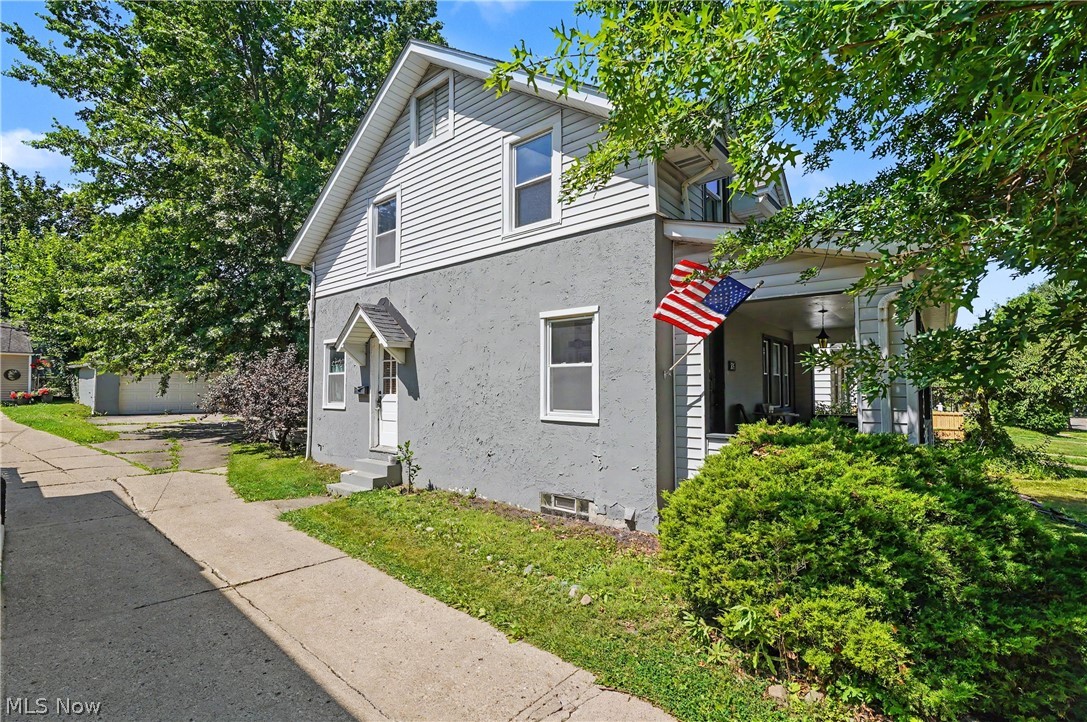 326 S Firestone Boulevard Property Photo 27