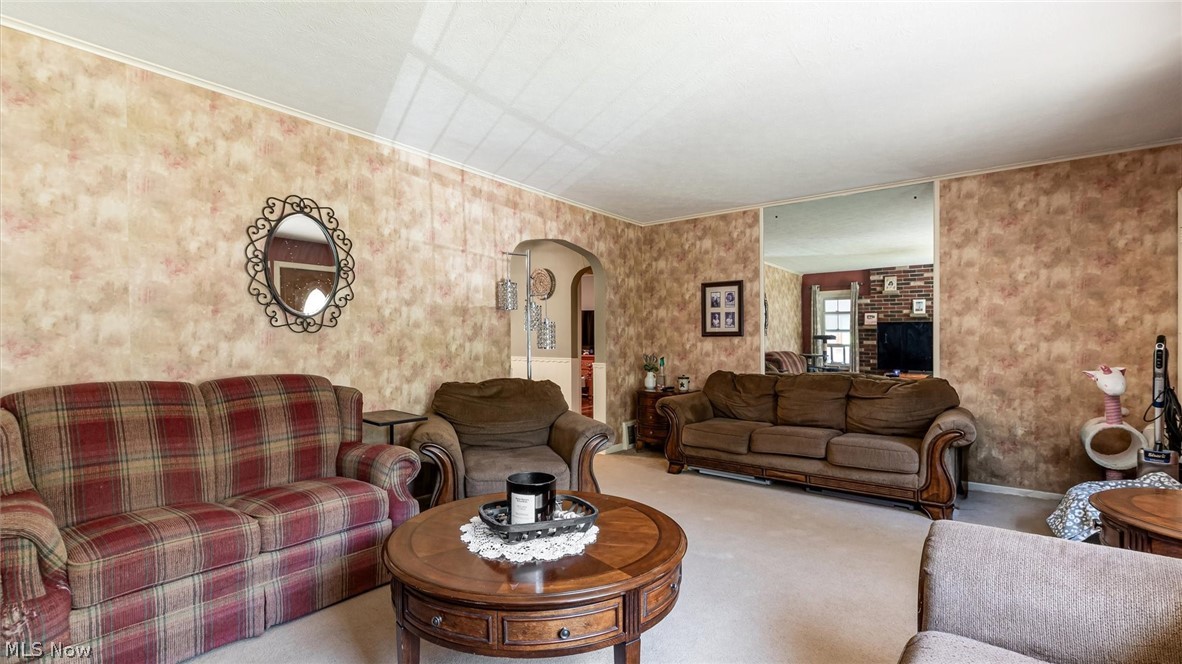 2067 Norwood Boulevard Property Photo 6