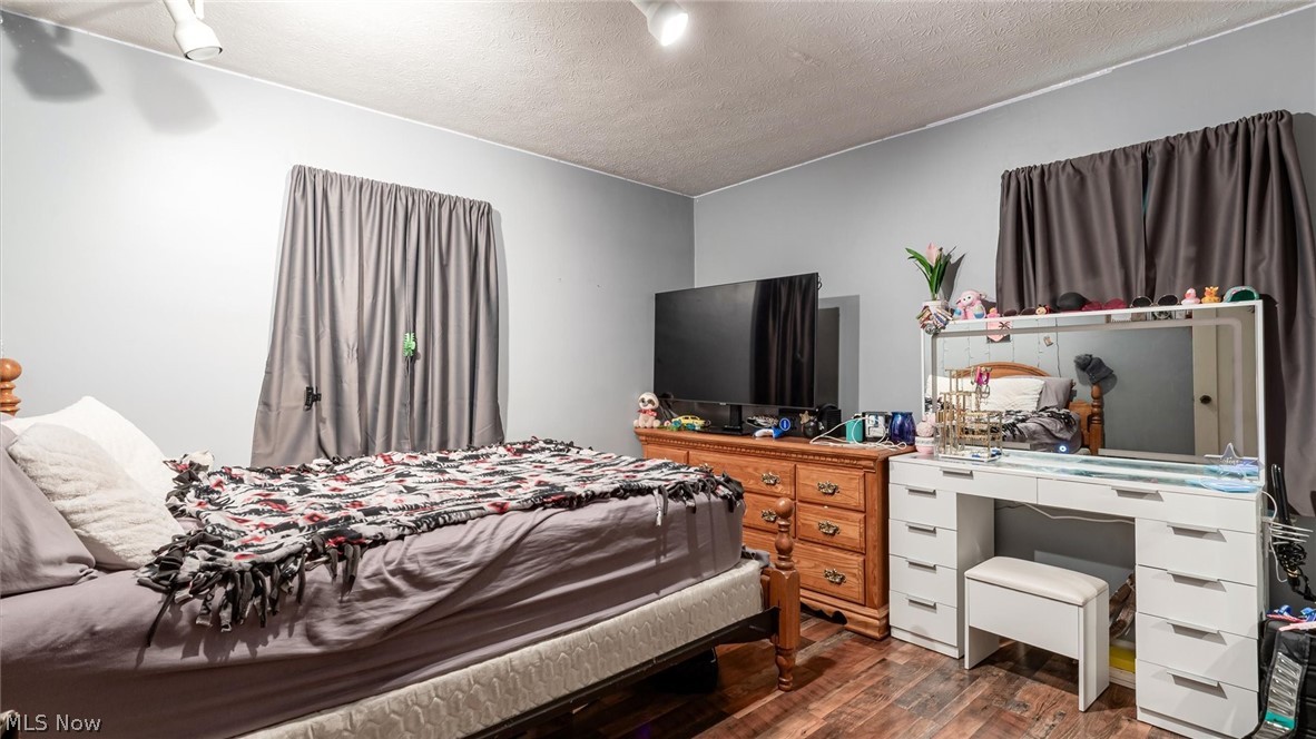 2067 Norwood Boulevard Property Photo 23