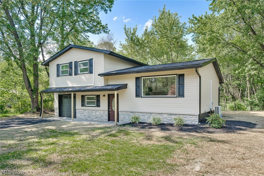 6967 Tamarack Drive Property Photo 3