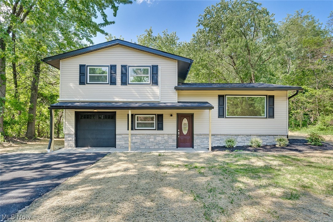 6967 Tamarack Drive Property Photo 4