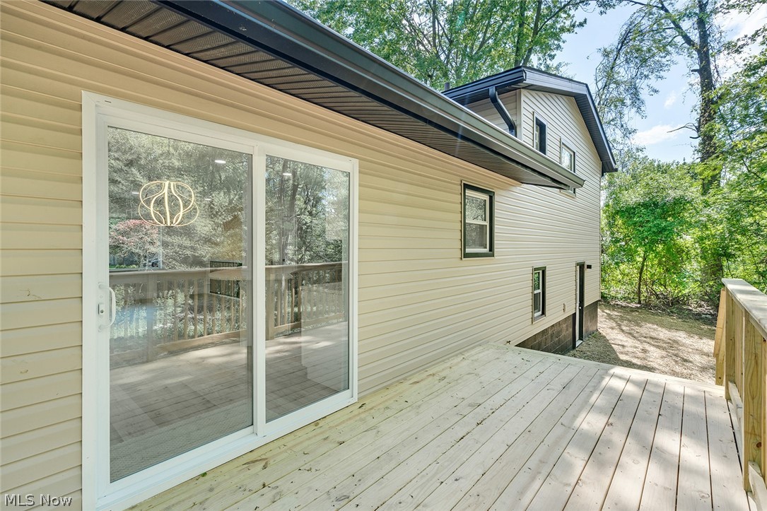 6967 Tamarack Drive Property Photo 8