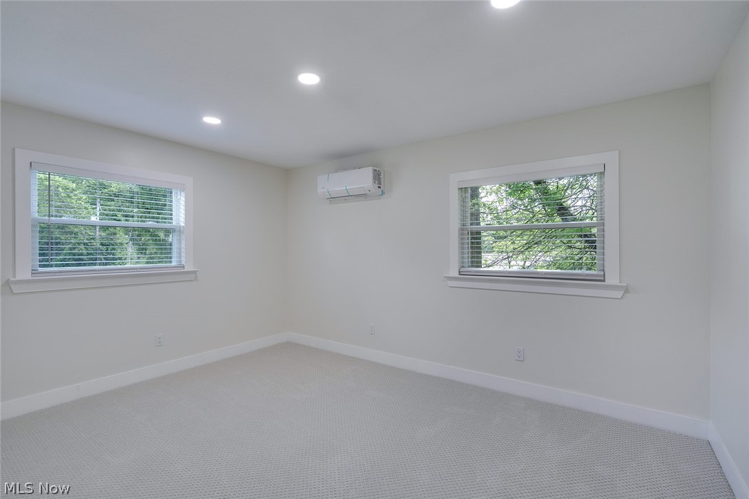 6967 Tamarack Drive Property Photo 20